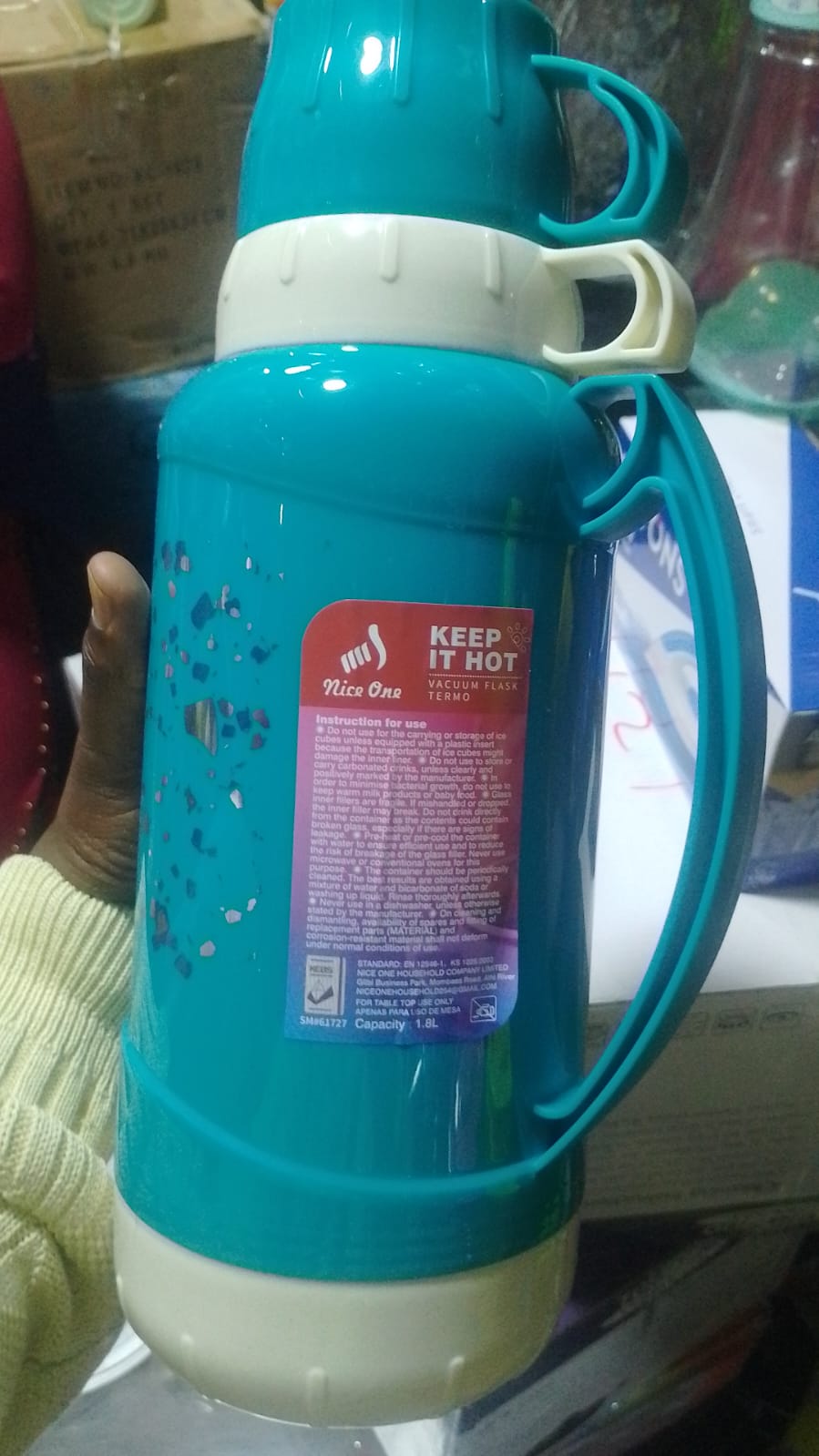 1.8L PLASTIC THERMOS