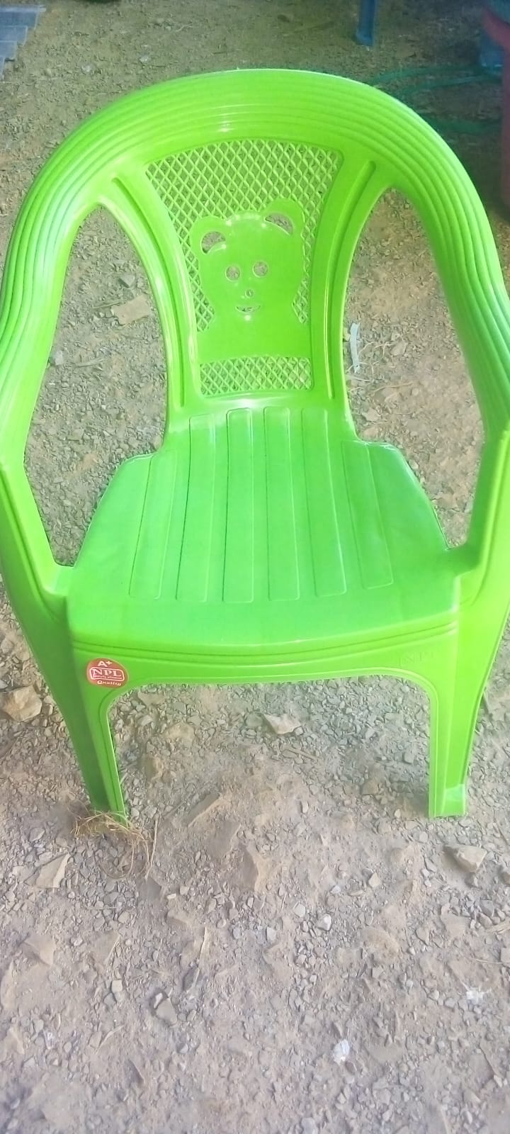 kids plastic chair acme